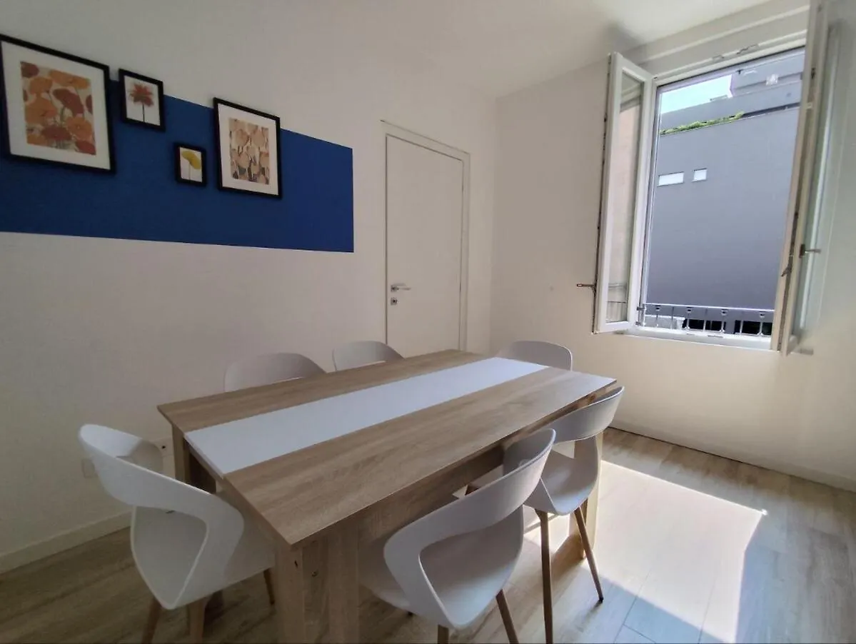 New 5-Minute Walk To Lake And Station Lecco 0*,  Italie